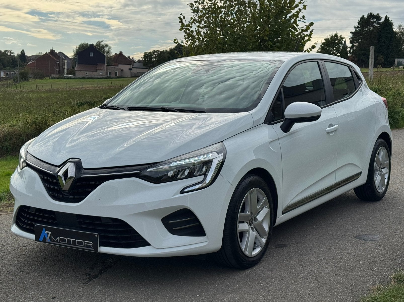 Renault Clio 1.0TCe Car play Faible Km Full Historique Ctok, Essai à domicile, Achat, Euro 6, Entreprise