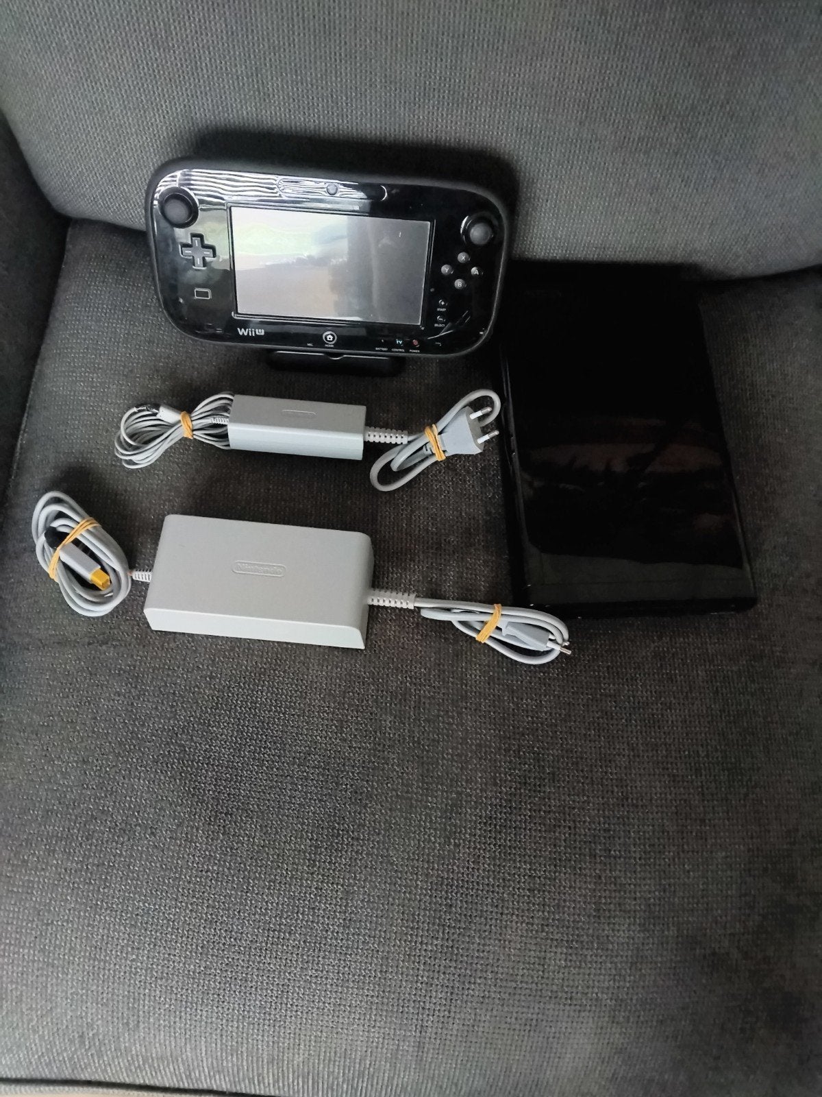 Console Wii U 32 Go avec manette de jeu et alimentations, Consoles de jeu & Jeux vidéo, Envoi, Utilisé, Sans contrôleur, Avec disque dur