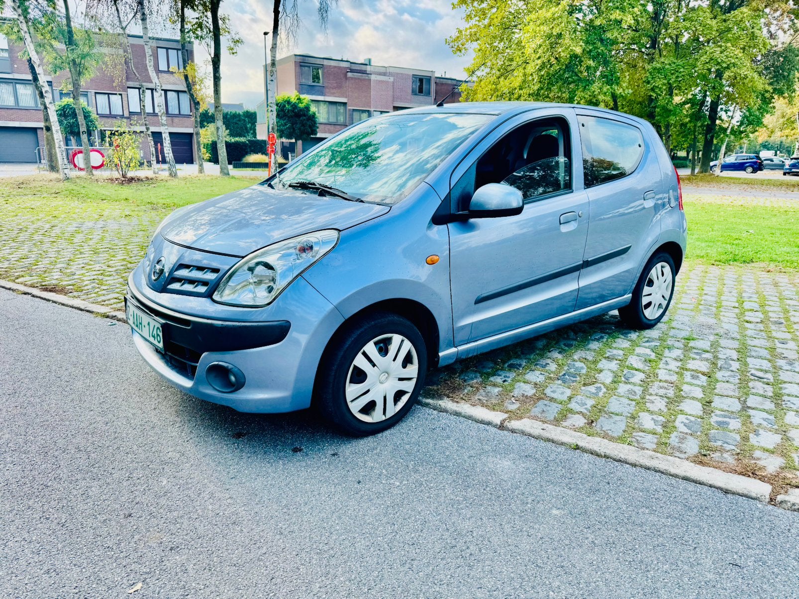 Nissan Pixo 1.0 essence 92 000 km INSPECTION ET CARPASS, Autos, Euro 5, Achat, Entreprise, Boîte manuelle