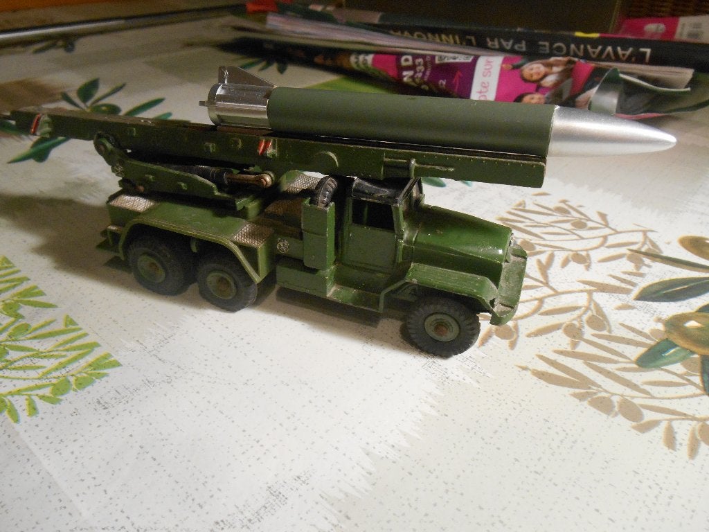 Dinky toys lance missile, Enlèvement ou Envoi, Utilisé, Bus ou Camion, Dinky Toys