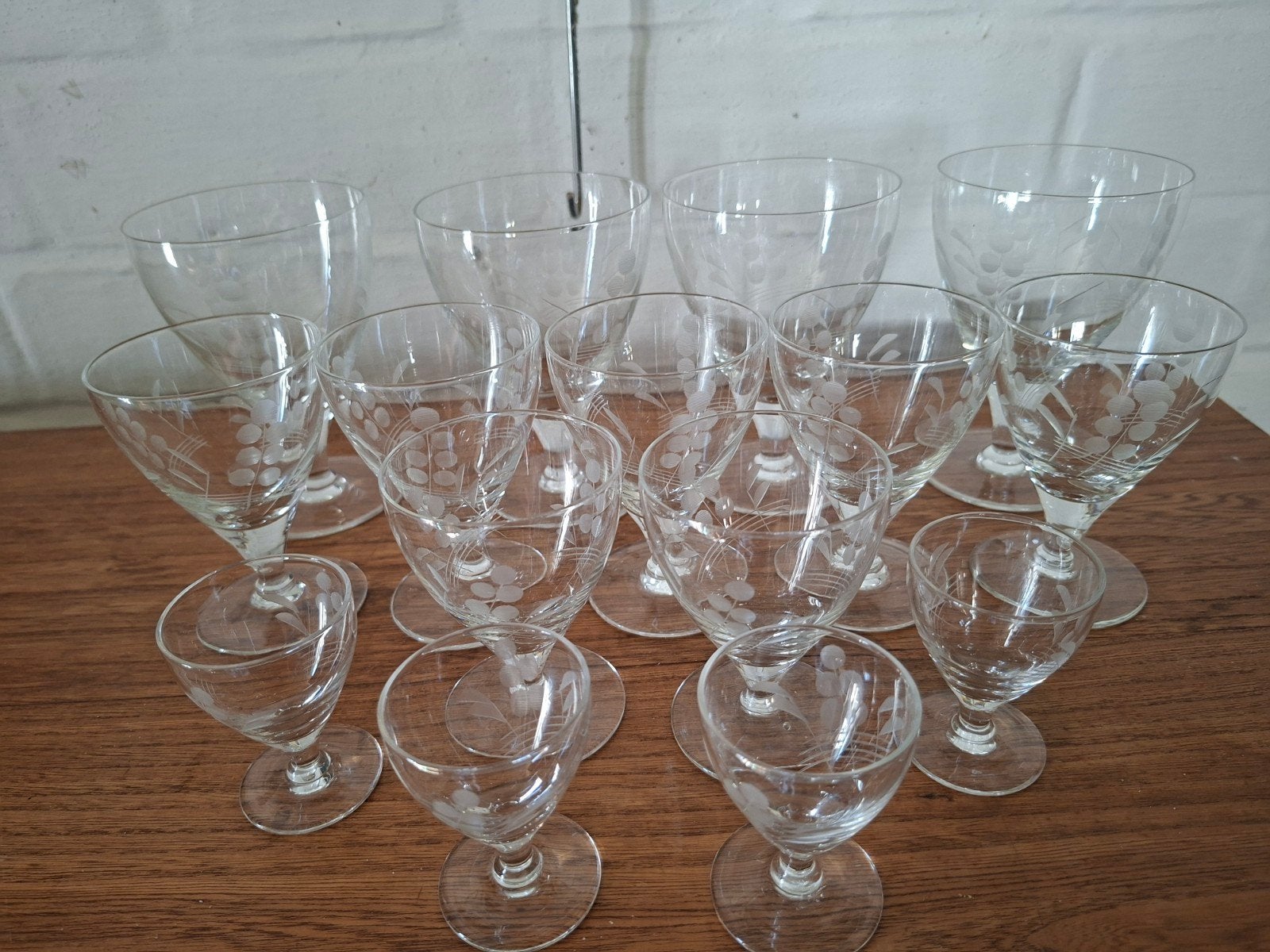 15 geëtste vintage glazen., Ophalen