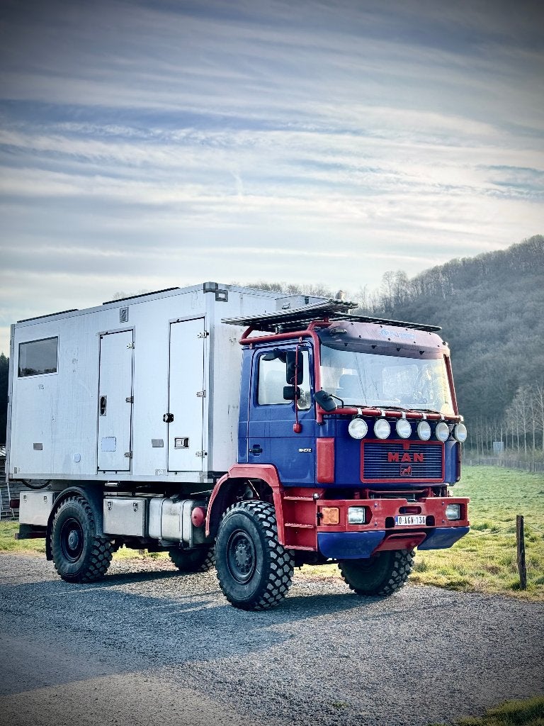 Camion d'expédition 4x4 Full autonome, Autres marques, Siège standard, 5 à 6 mètres, Diesel