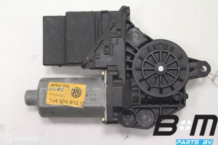 Raammotor RA (bijrijderskant) VW Bora / Golf 4 1J4959812C, Gebruikt