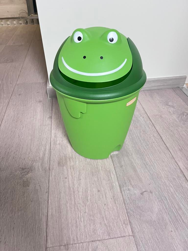 Kinder vuilnisbak van curver, Ophalen, Zo goed als nieuw