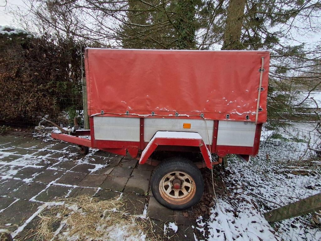 750 kg aanhanger met dekzeil, Ophalen