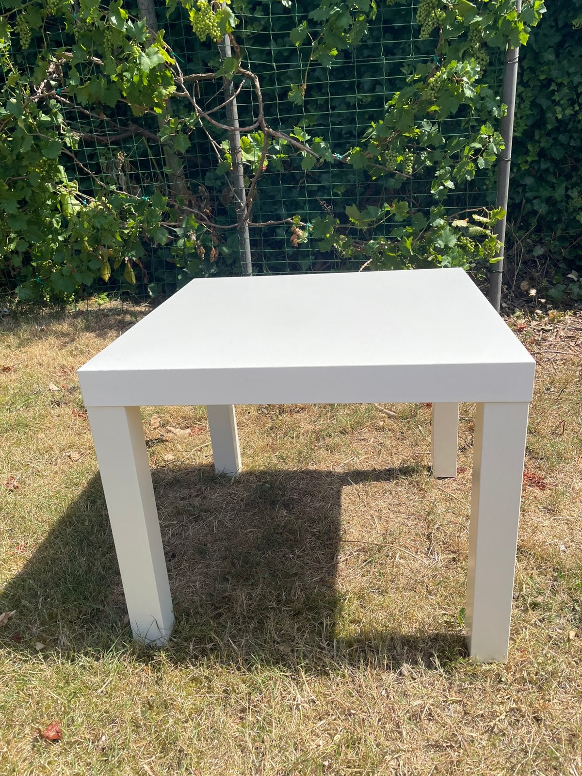 Bijzettafel Lack IKEA, Tuin en Terras, Ophalen, Zo goed als nieuw