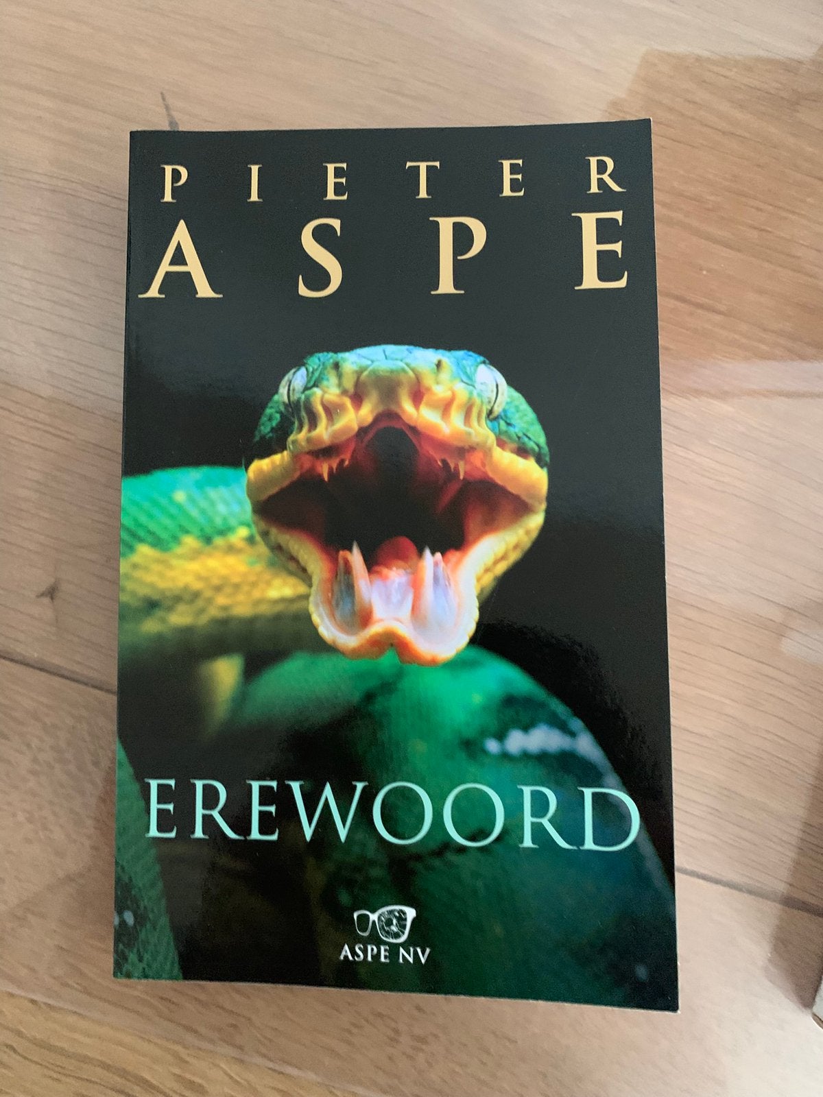 Pieter Aspe - Erewoord, Ophalen of Verzenden, Zo goed als nieuw