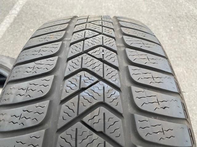Pirelli Sottozero 3 AO - 225/50/ZR18 - 99 H M+S - winterset, Auto-onderdelen, Ophalen, 18 inch, Gebruikt, Winterbanden