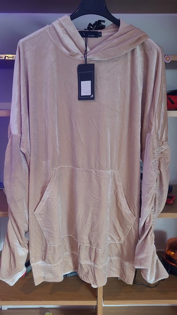 Sweat à capuche neuf., Enlèvement