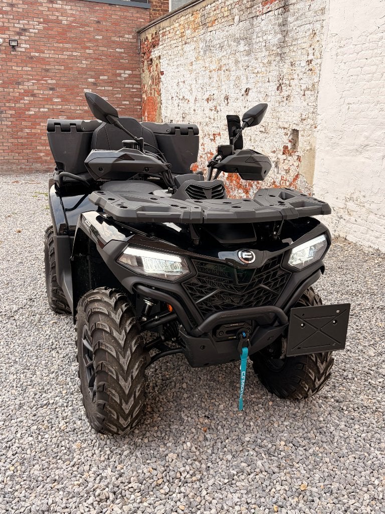 Quad CFMoto CForce 520L, 500 cm³, 12 à 35 kW