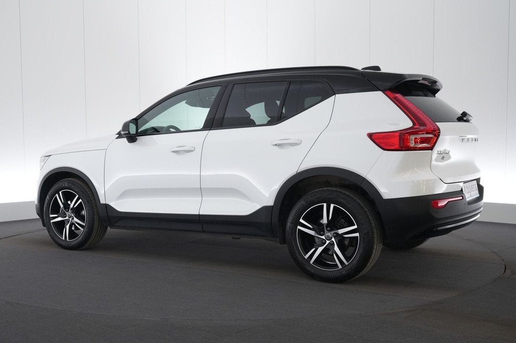 (2BWH637) VOLVO XC40, Auto's, Gebruikt, Euro 6, Wit, Leder