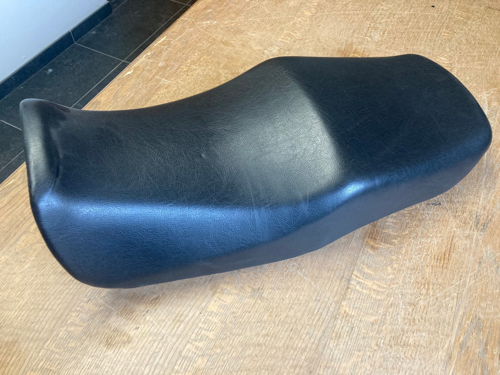 honda sevenfifty zadel : 2001 rc 42, Motoren, Ophalen, Gebruikt