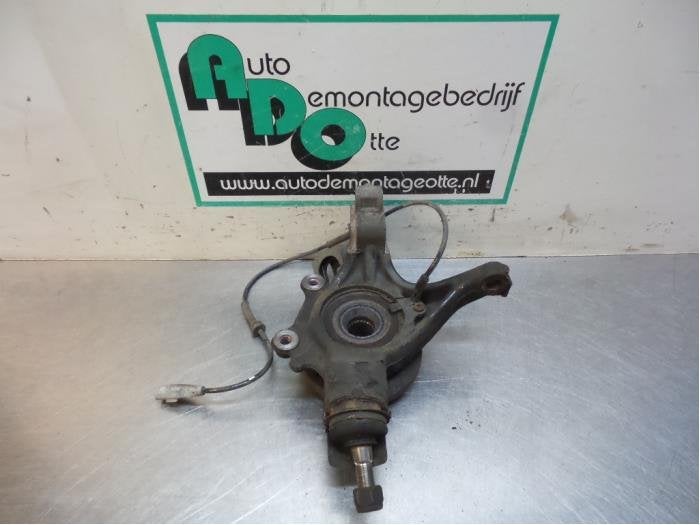 Fusee rechts-voor van een Peugeot Partner (Partner 08-), Gebruikt, -, -, Ophalen of Verzenden