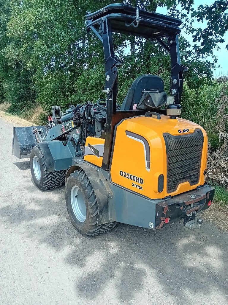 Kniklader Giant te huur, Ophalen, Wiellader of Shovel