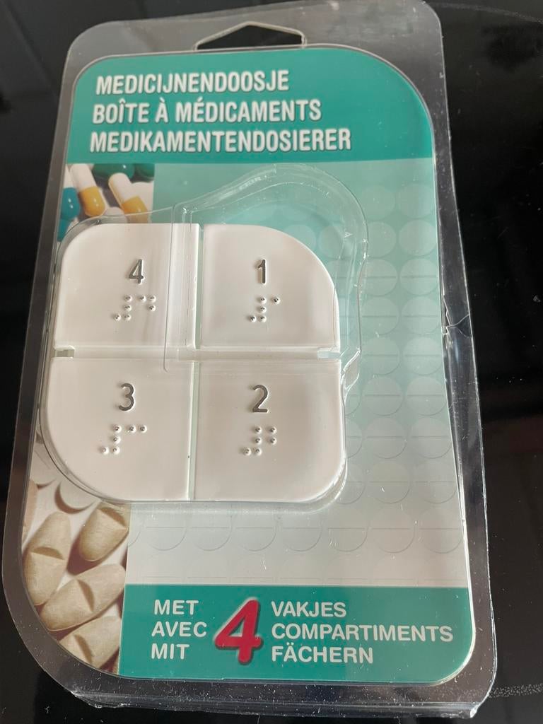 Nieuw Medicatie doosje voor Een dag, Ophalen of Verzenden, Nieuw