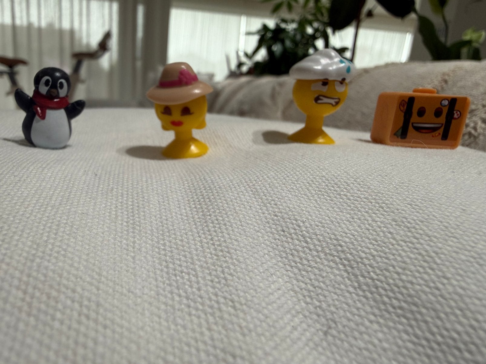 Aldi emoji, Verzamelen, Ophalen