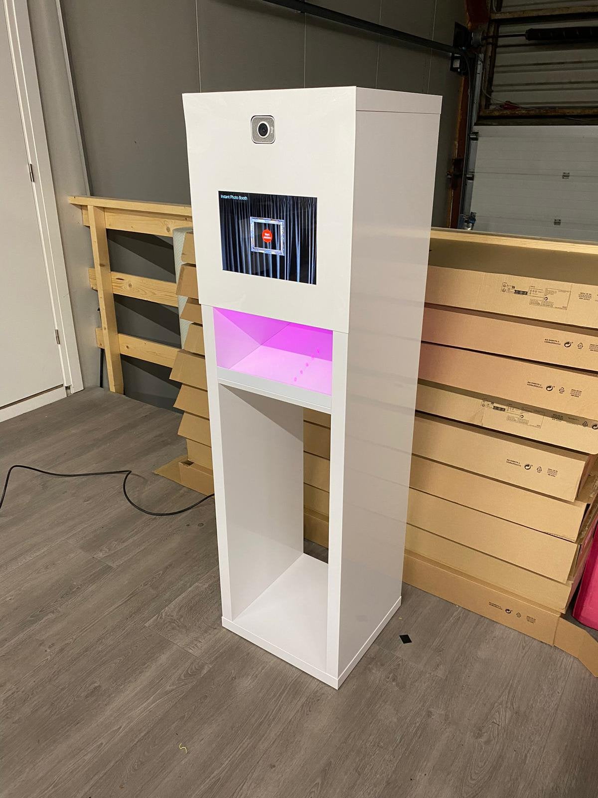 Glans Witte Photobooth – Verhuur Klaar, Enlèvement, Neuf