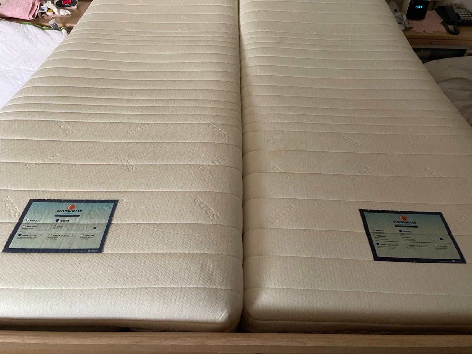 Deux matelas simples, Enlèvement, Comme neuf, Une personne