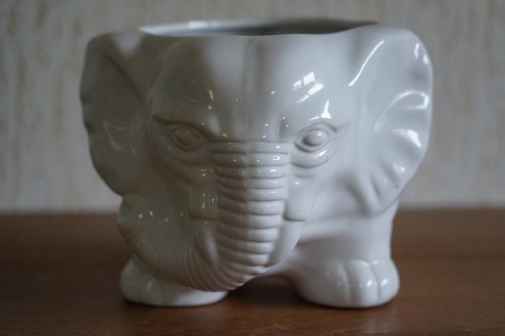 vintage olifant cache pot keramiek, Tuin en Terras, Bloempotten, Gebruikt, Rond, Ophalen of Verzenden, Aardewerk