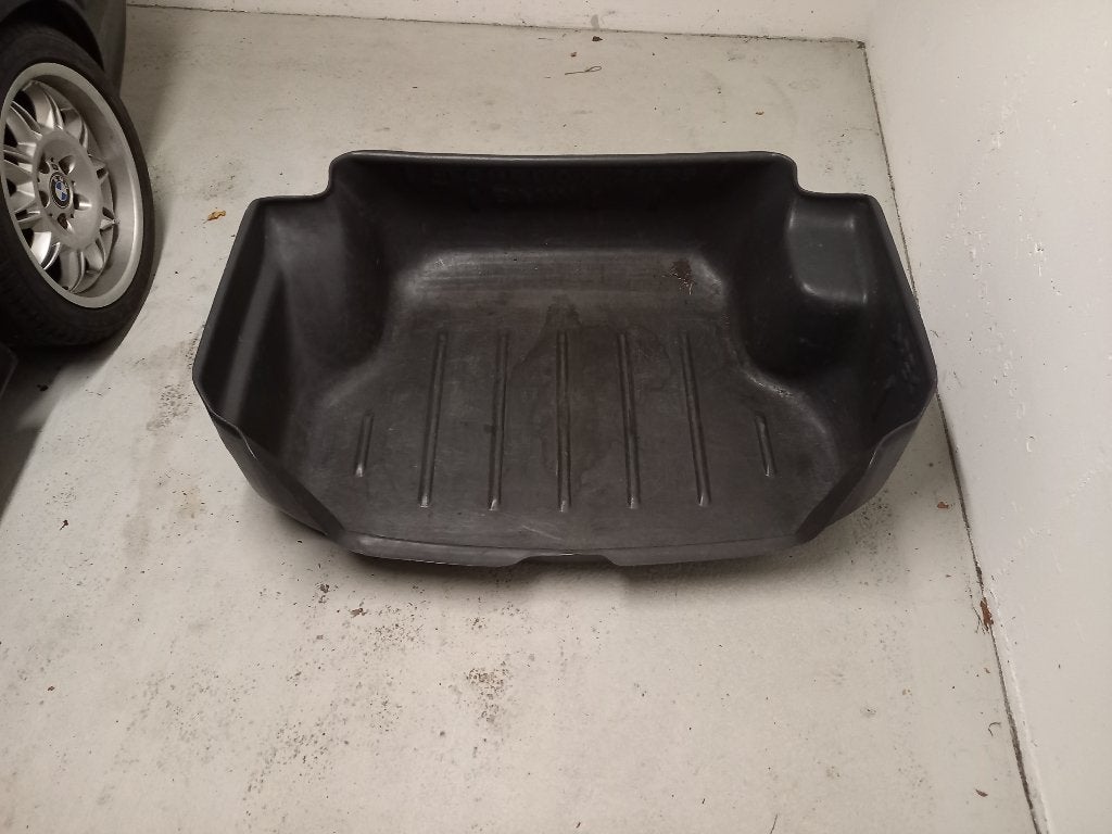 BMW E36 touring tray kofferbakmat 82 16 9 404 832, Auto-onderdelen, Ophalen, Gebruikt, BMW