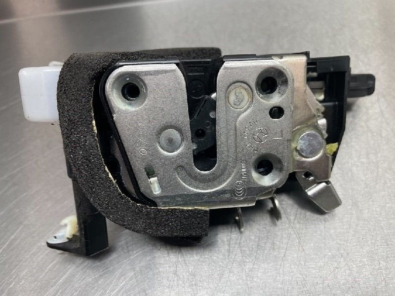 BARRE DE SERRURE DE PORTE AVANT GAUCHE Nissan Juke (F15), Utilisé, Nissan