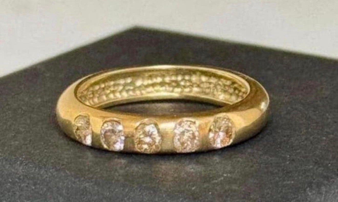 14 karaat gouden ring met 5 natuurlijke diamanten 0.50ct!, Ophalen of Verzenden, 17 tot 18, Met edelsteen, Dame