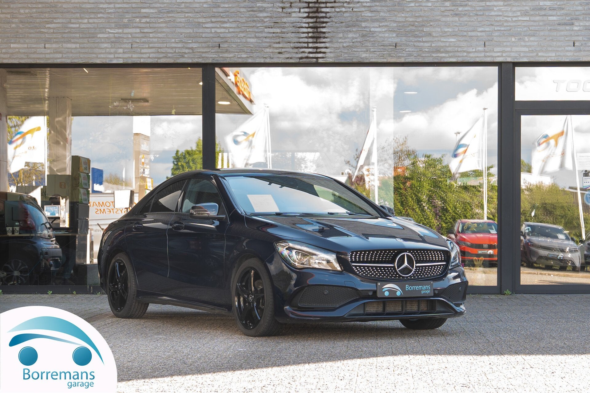 Mercedes-Benz CLA 180 | Navi | Camera | Premium Uitstraling, CLA, 4 cilinders, Parkeersensor, 5 deurs