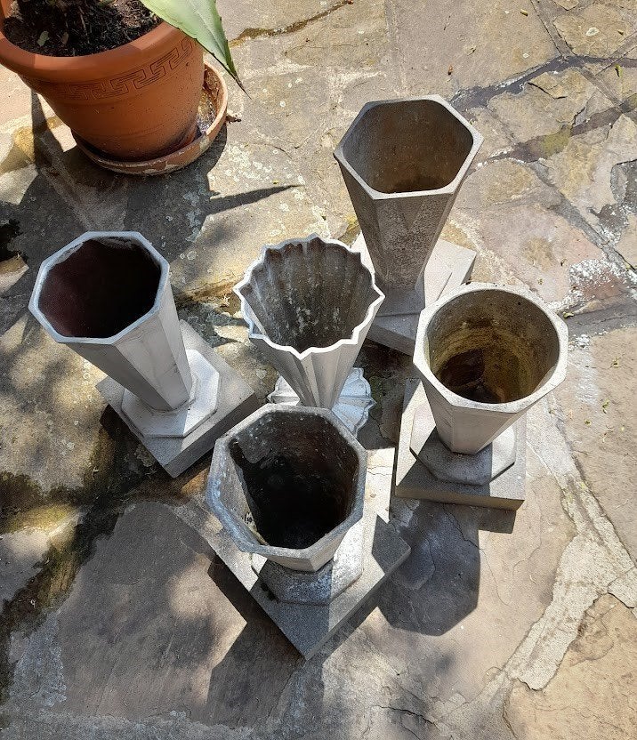 Vases pour cimetières sur socles, Jardin & Terrasse, Enlèvement, Utilisé, Métal, Balcon