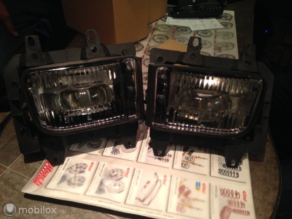 Mistlamp linksvoor rechtsvoor BMW 3-serie E30 ('83-'92), Neuf, Enlèvement ou Envoi, BMW, BMW