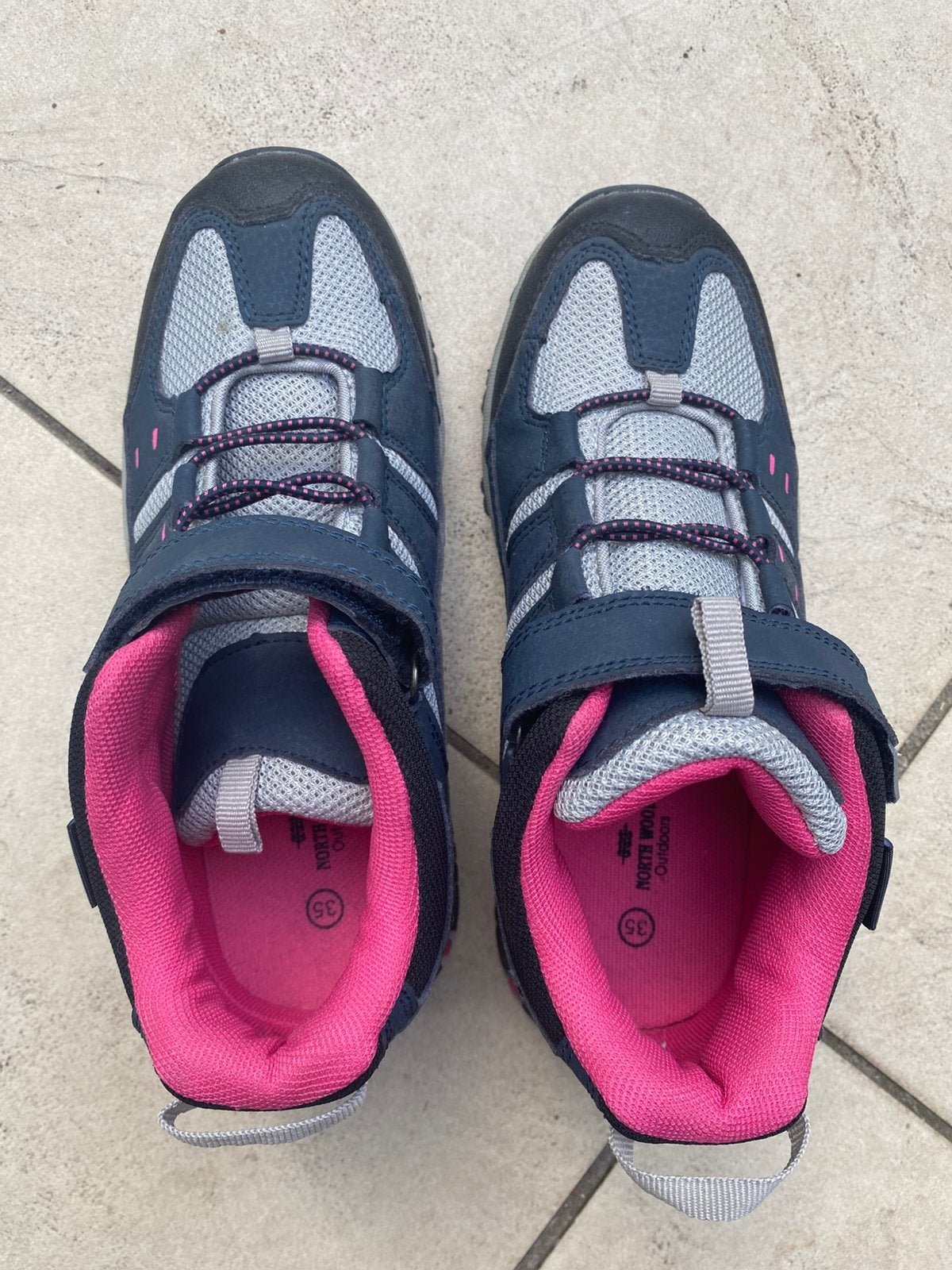 Bergschoenen maat 35 (vallen ruim), Ophalen of Verzenden, Zo goed als nieuw