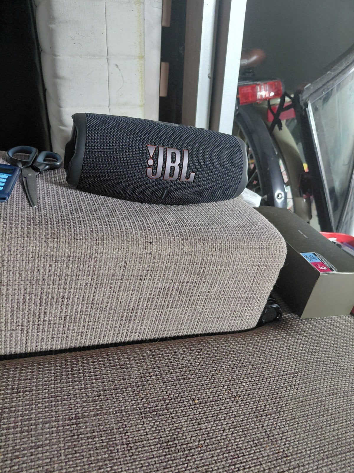 jbl box, Enlèvement, Comme neuf, Enceinte de fête, JBL
