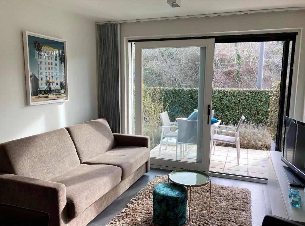 Oostduinkerke: studio op het gelijkvloers met zonnig terras., Immo, Maisons à vendre, Province de Flandre-Occidentale, Jusqu'à 200 m²