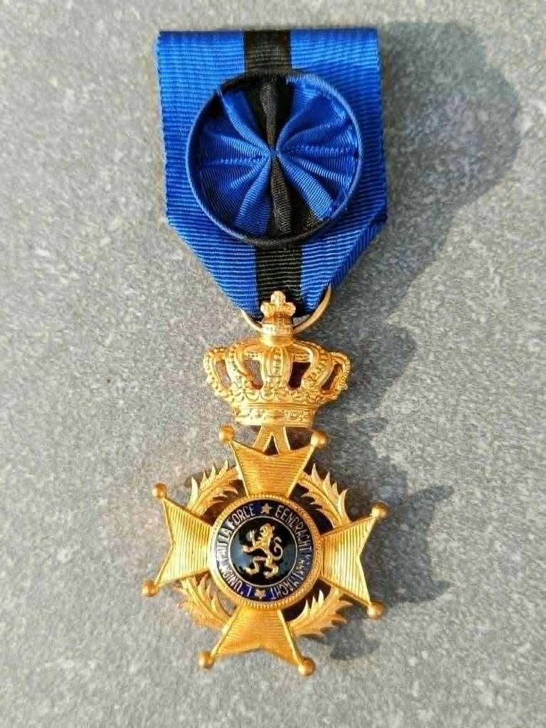 OFFICIER ORDE LEOPOLD II, Verzenden, Overige soorten, Lintje, Medaille of Wings