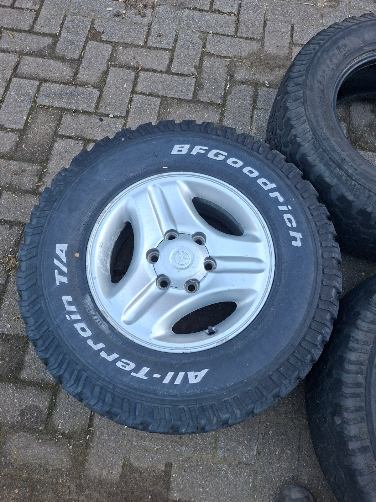 bf goodrich all terrain banden, Ophalen, Band(en)