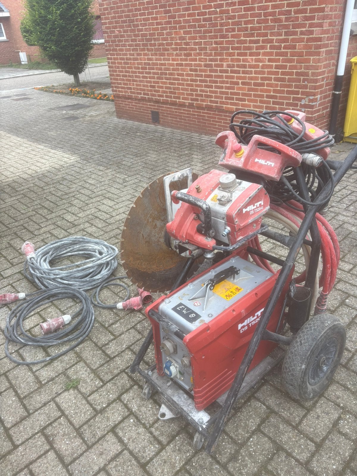 Hilti DS-TS20-E wandzaag met nieuwe rails en beugels, Enlèvement, Utilisé