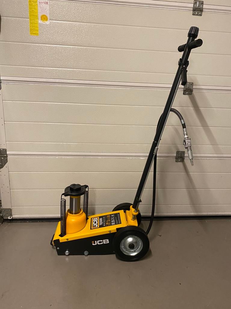 JCB 35T lucht hydraulische krik, Ophalen, Zo goed als nieuw