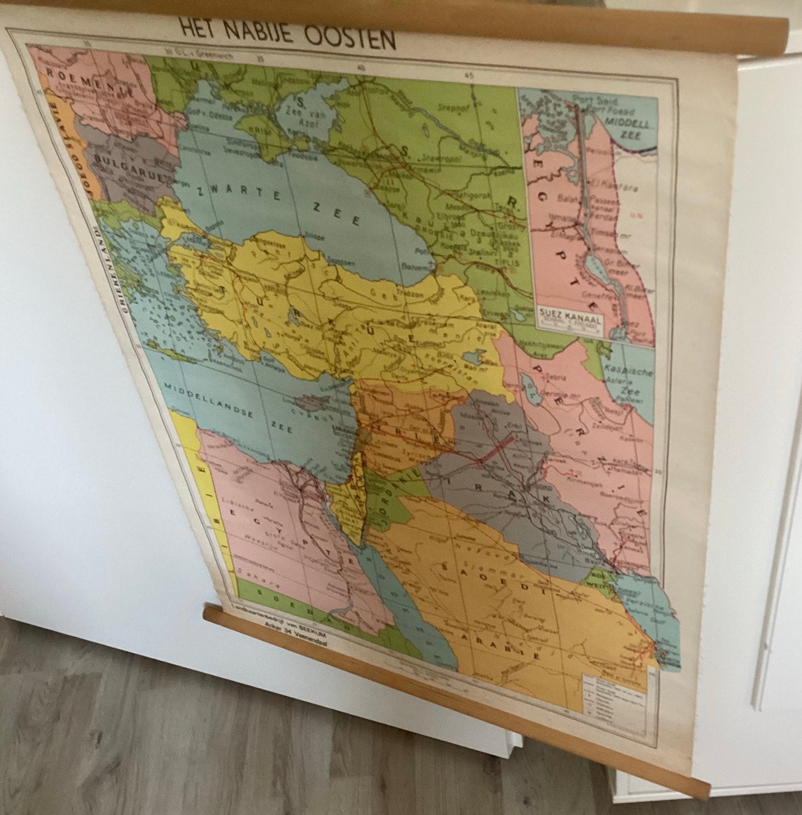 HET NABIJE OOSTEN,PRACHTIGE LANDKAART…..HÉÉL MOOI!!!, Antiek en Kunst, Ophalen of Verzenden