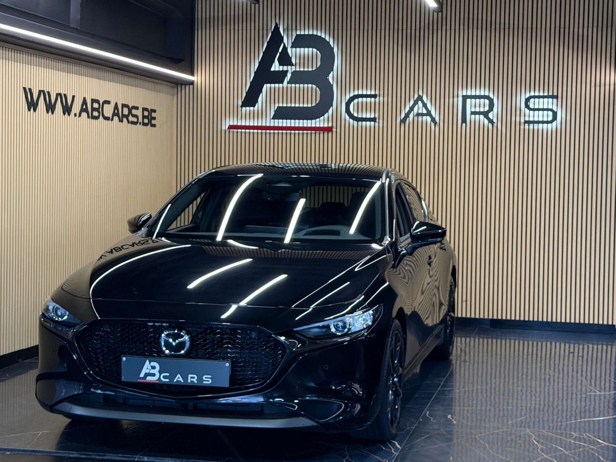 Mazda 3 2.0I 2.0I SKYACTIV FULL BLACK * GARANTIE 12 MOIS *, Autos, Mazda, Achat, Euro 6, Entreprise, Boîte manuelle