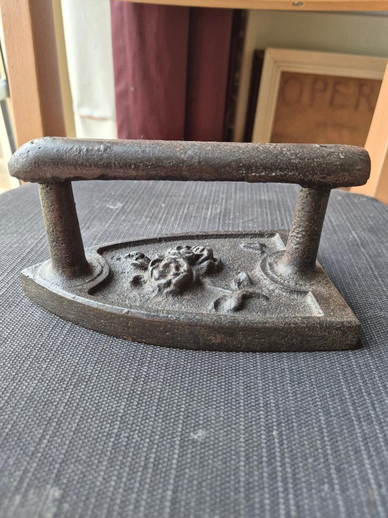 Strijkijzer antiek, Antiek en Kunst, Ophalen