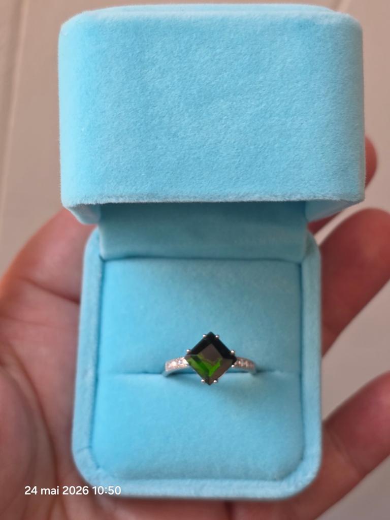 Bague réglable en argent massif avec superbe opale noire, Neuf, Enlèvement, Argent, Argent