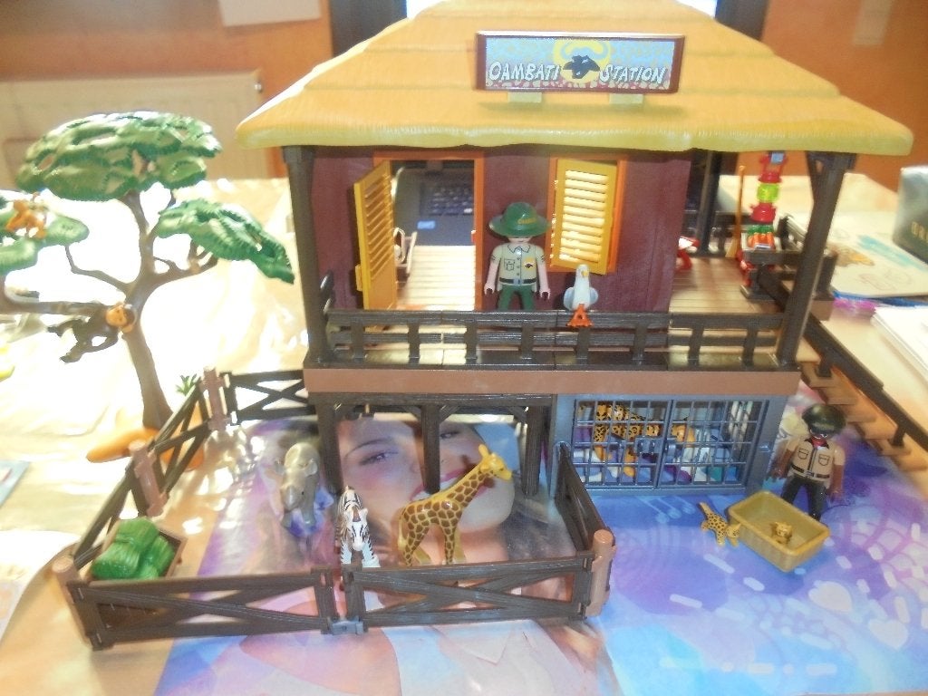 Playmobil Safari verzorgingspost - 4826, Ophalen of Verzenden, Zo goed als nieuw, Complete set
