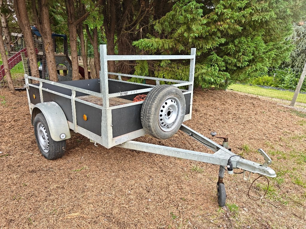 Gegalvaniseerde enkelas 2/1.25m 750kg met identiteit plaatje, Ophalen, Gebruikt