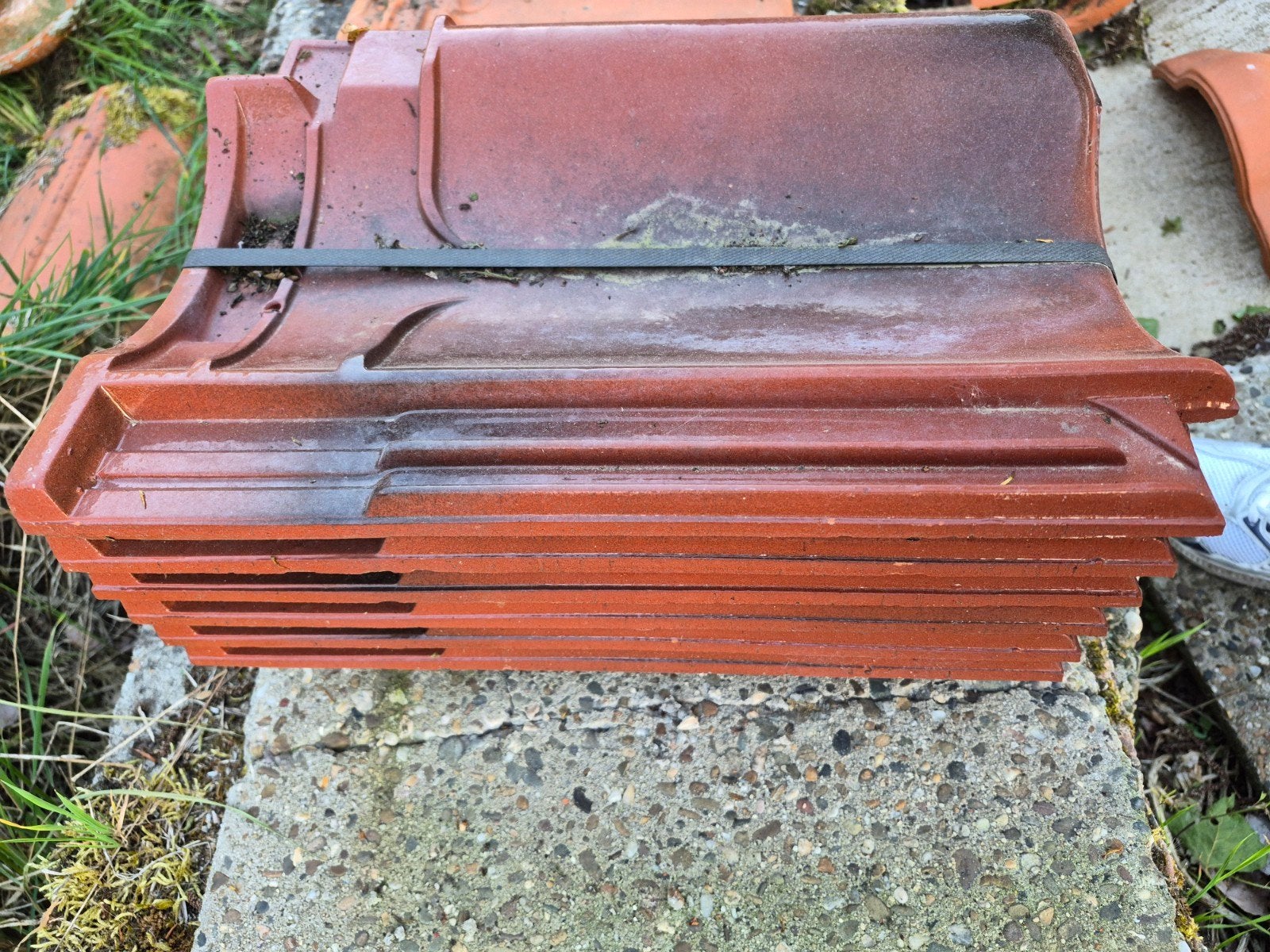 verschillende kleine partijen dakpannen te koop, Doe-het-zelf en Bouw, Ophalen, Dakpannen