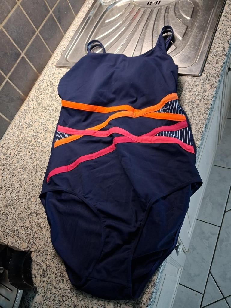 badpak blauw merk tweka - maat eu 48 / fr 50, Vêtements | Femmes, Vêtements de Bain & Maillots de Bain, Enlèvement ou Envoi, Porté