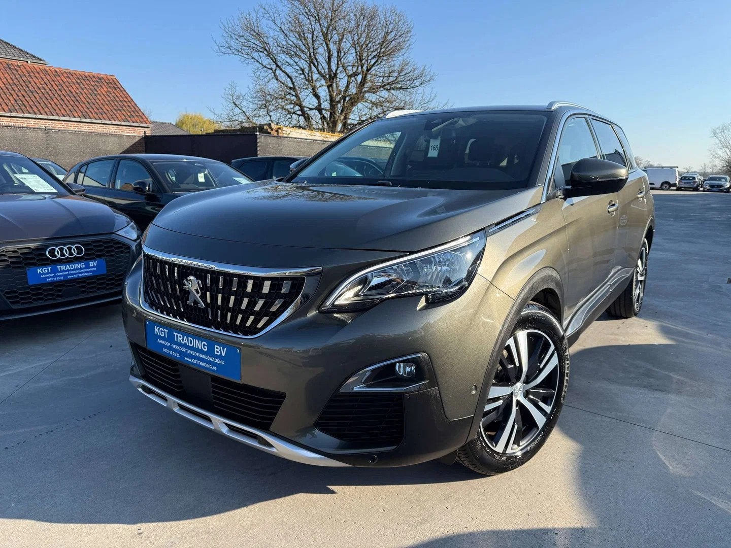 Peugeot 5008 1.2i 130PK NAVIGATIE LEDER CAMERA CARPLAY DAB P, Gebruikt, 1199 cc, Adaptive Cruise Control, 5 deurs