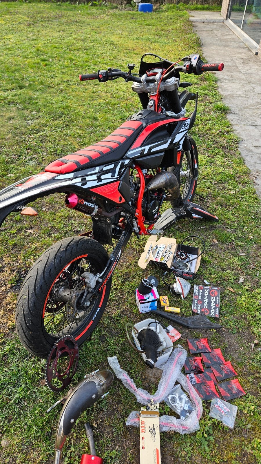 Beta rr50 track, Ophalen