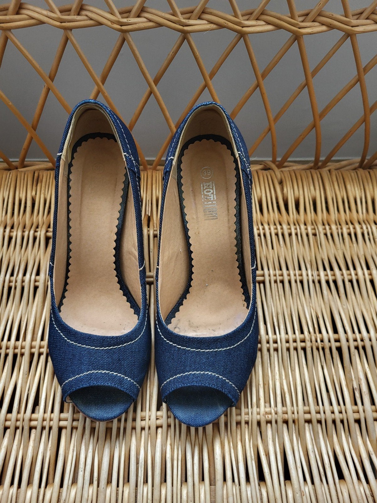 open hakschoen jeans van Hot Item maat 39, Kleding | Dames, Schoenen, Ophalen, Hot Item, Blauw, Zo goed als nieuw
