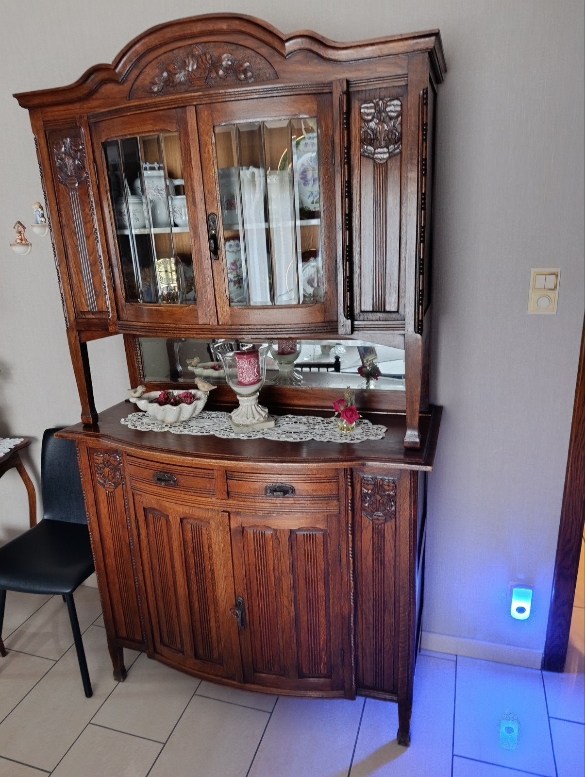 antieke vitrine kast, Ophalen
