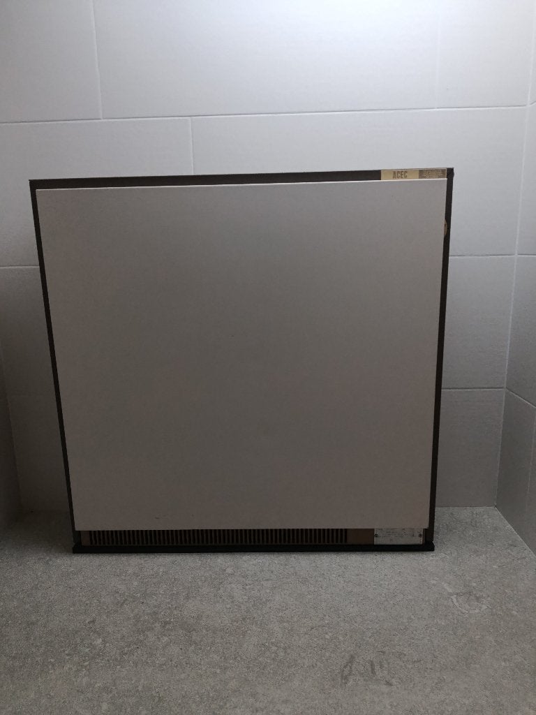 Accumulator verwarming voor badkamer 1,4 kw, Ophalen, 30 tot 80 cm, Overige typen, Zo goed als nieuw