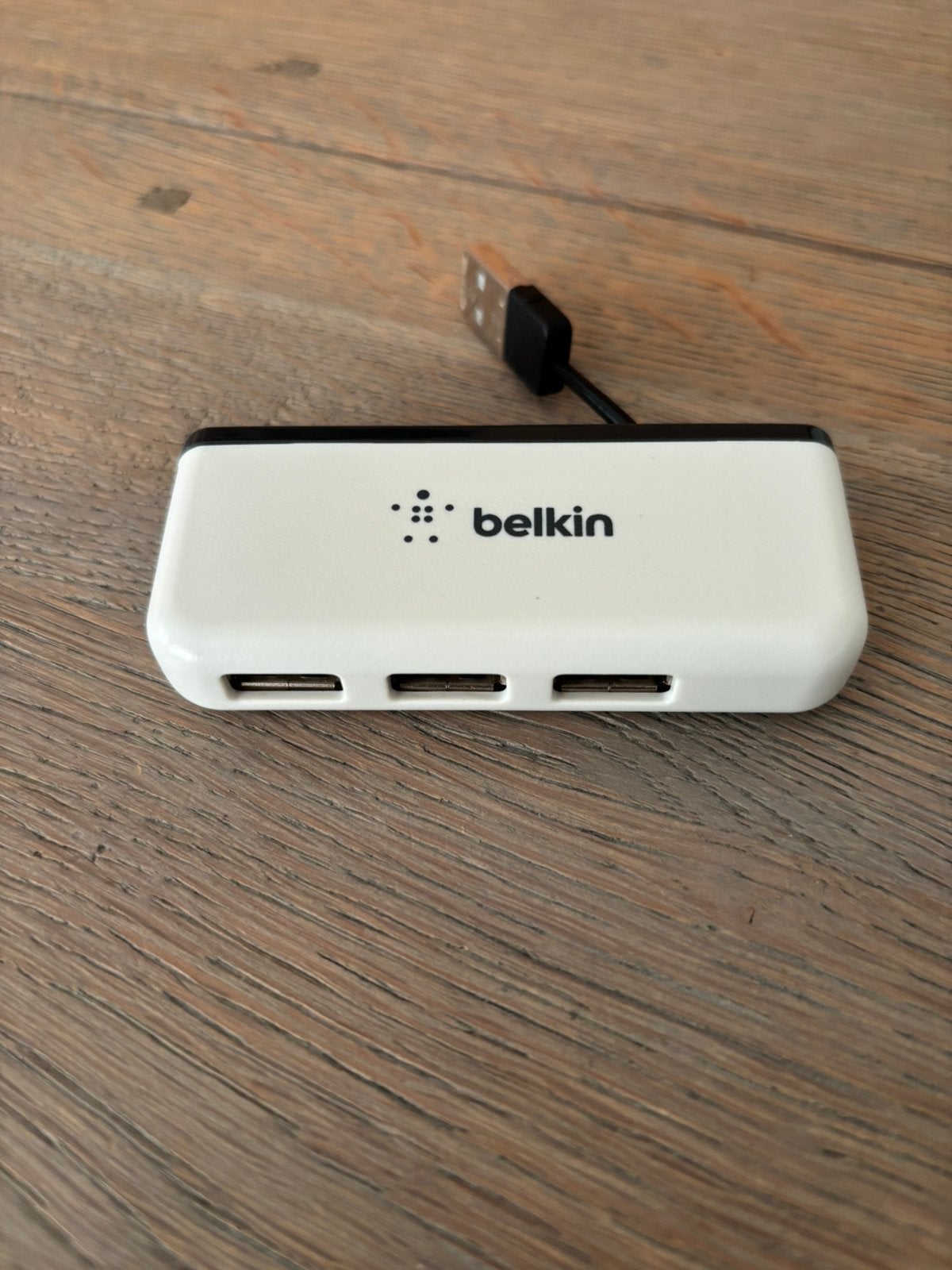 4-poorts USB reishub van Belkin, Computers en Software, Dockingstations, Nieuw, USB-hub, Laptop, Ophalen of Verzenden